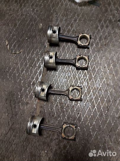 Поршня в сборе для двигателя QG16DE