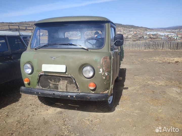 УАЗ 3303 бортовой