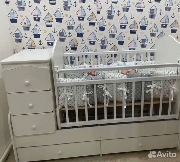 Детская кроватка