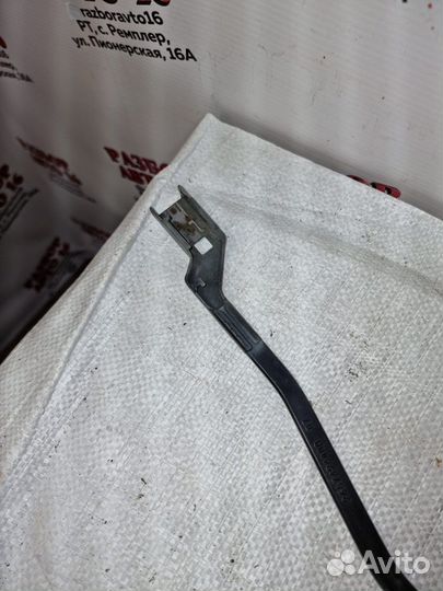 Поводок дворника правый Citroen C4 B7 1.6