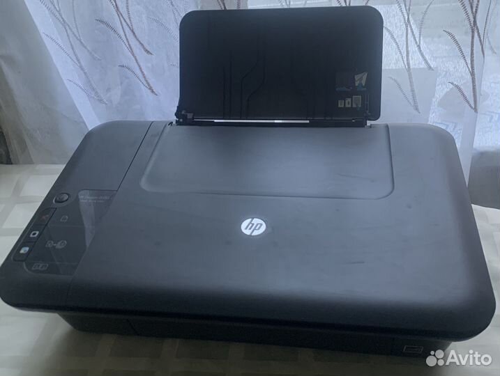 Цветной струйный принтер HP DeskJet 2050a