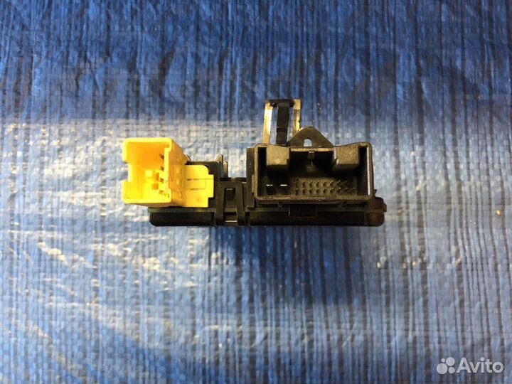 Б/У Б/У Блок управления рулевой колонкой Volksw