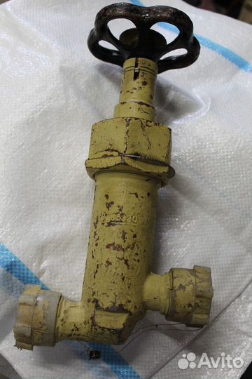 521-03.461 Клапан запорный штуцерный проходной бес