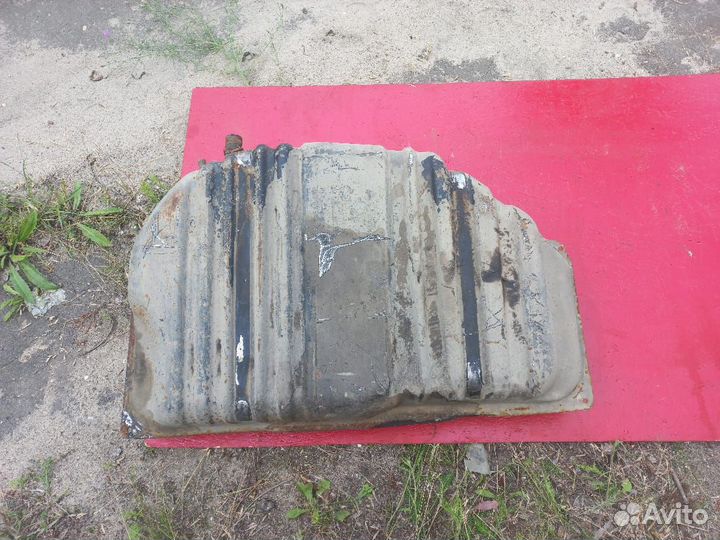 Бензобак Nissan Maxima A33