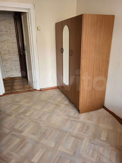 Комната 14 м² в 3-к., 2/2 эт.