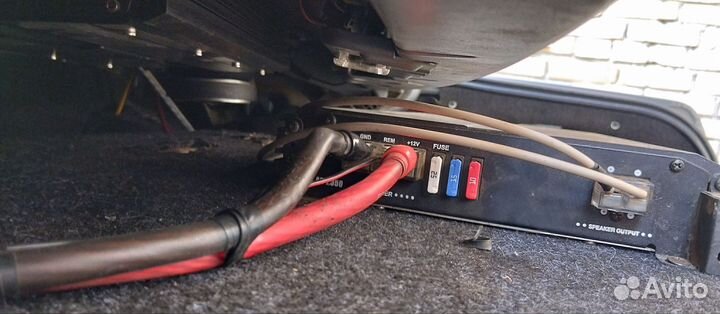 Авто усилитель моноблоки