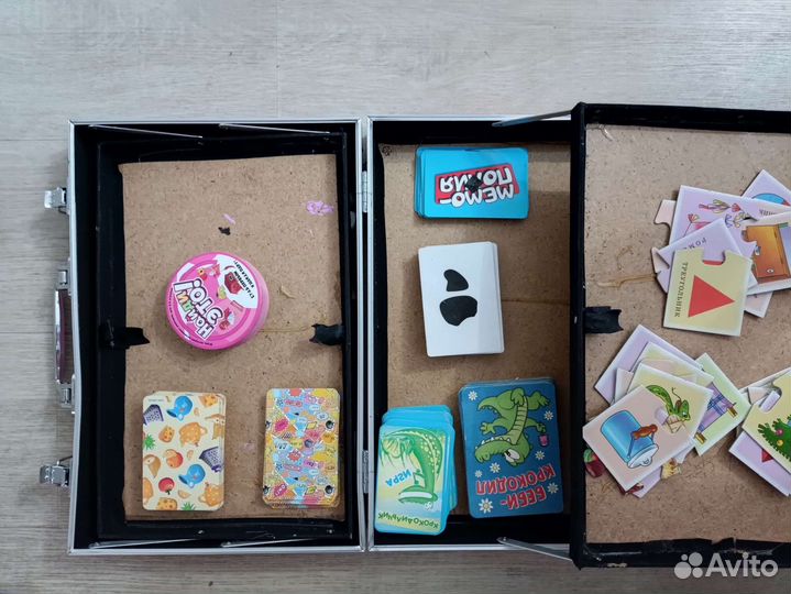 Чемоданчик с настольными играми