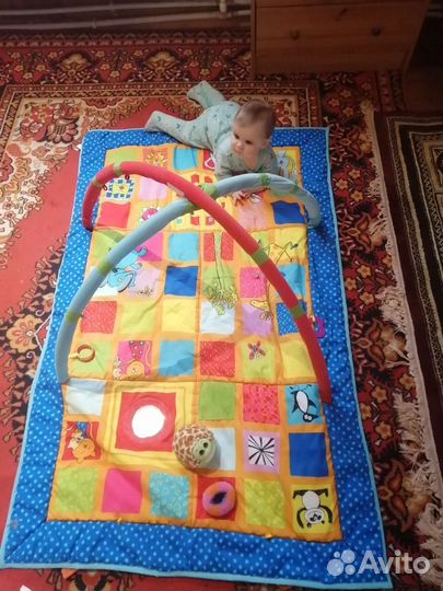 Развивающий коврик taf toys