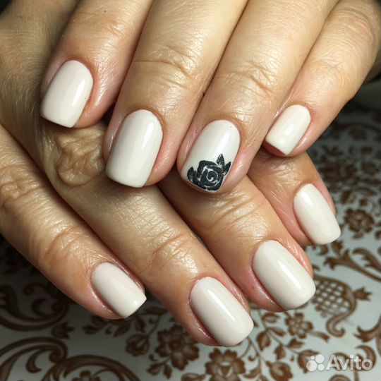 Маникюр и педикюр