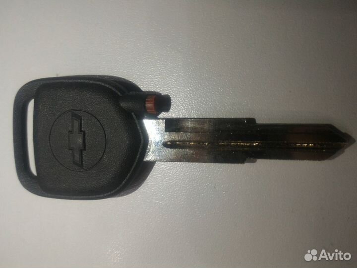 Автоключ под чип Chevrolet