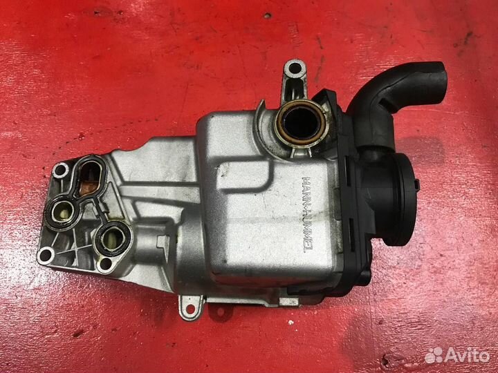 Корпус масляного фильтра Volvo S80 2.5 B5254T10