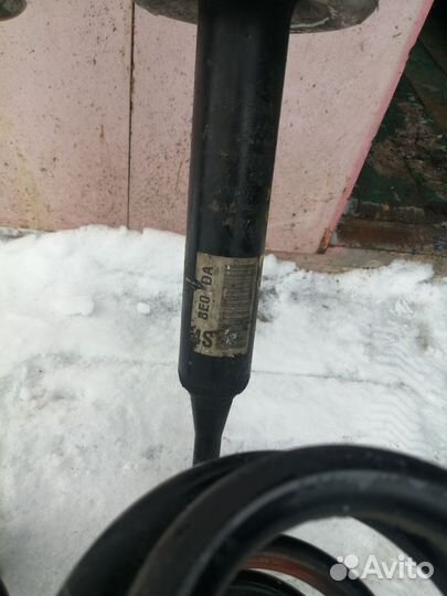 Стойки передние