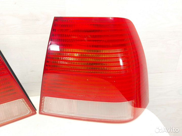 Фонари задние Volkswagen Jetta/Bora седан