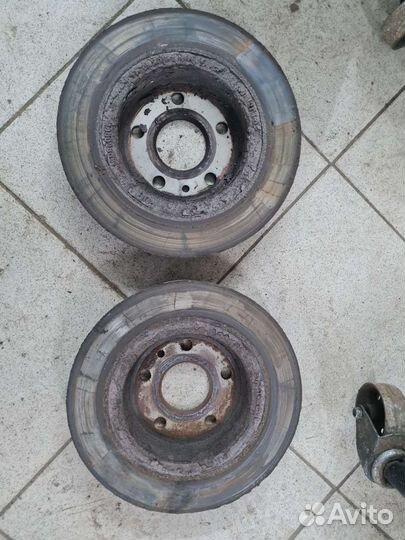 Продаю задние диски на Opel Astra J Б/У