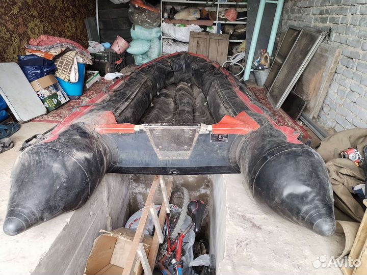 Надувная лодка