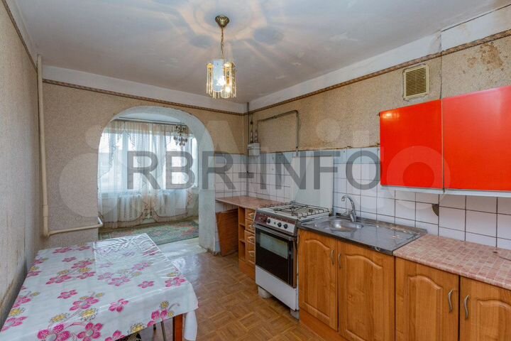 3-к. квартира, 69 м², 8/10 эт.