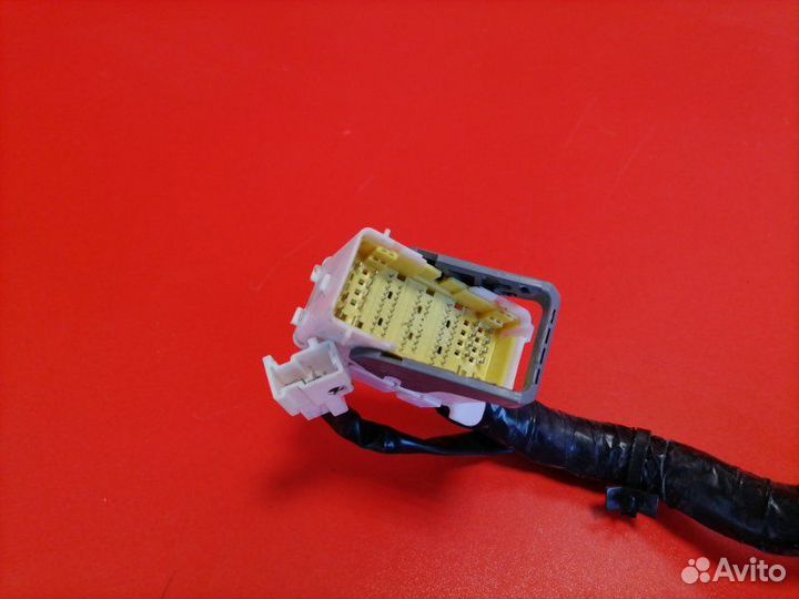 Проводка салона правая Nissan Pathfinder R51