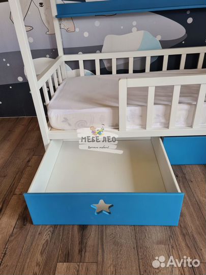 Кровать домик