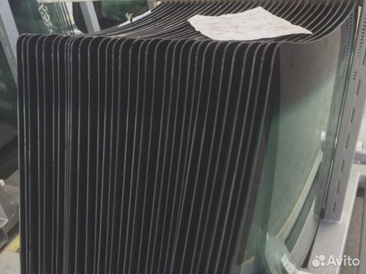 Стекло форточки среднее Caterpillar