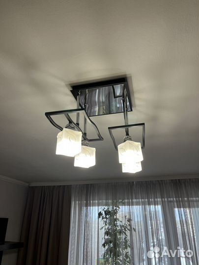 Люстра потолочная