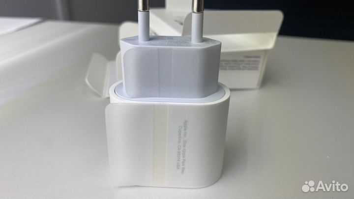 Apple USB-C 20W Power Adapter Оригинал