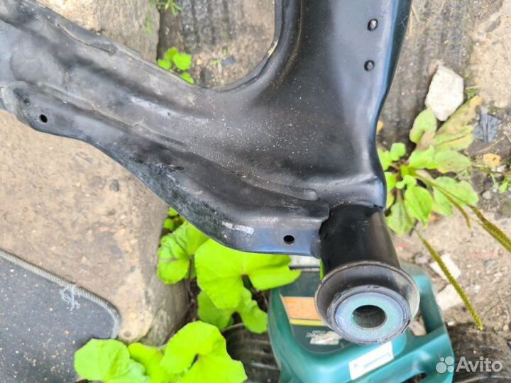 Подрамник передний Nissan X-Trail T31 MR 20 2008