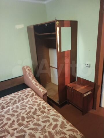Комната 10 м² в 3-к., 2/2 эт.