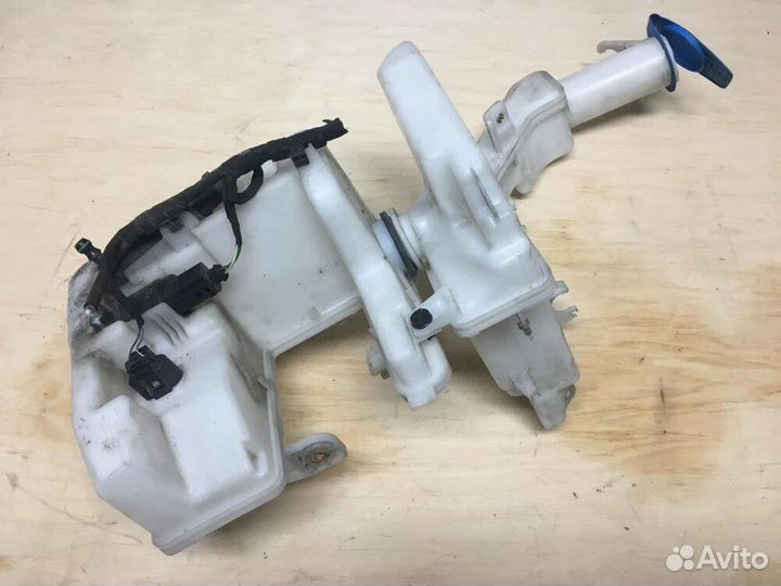 Бачок омывателя Volkswagen Passat CC