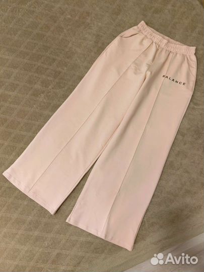 Трикотажный спортивный костюм женский 46/48