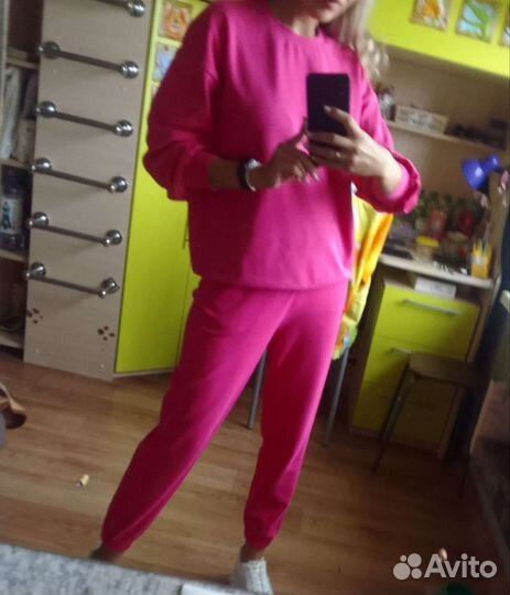 Костюм женский спортивный