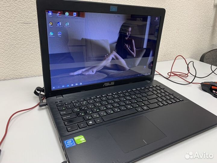 Ноутбук asus X552M