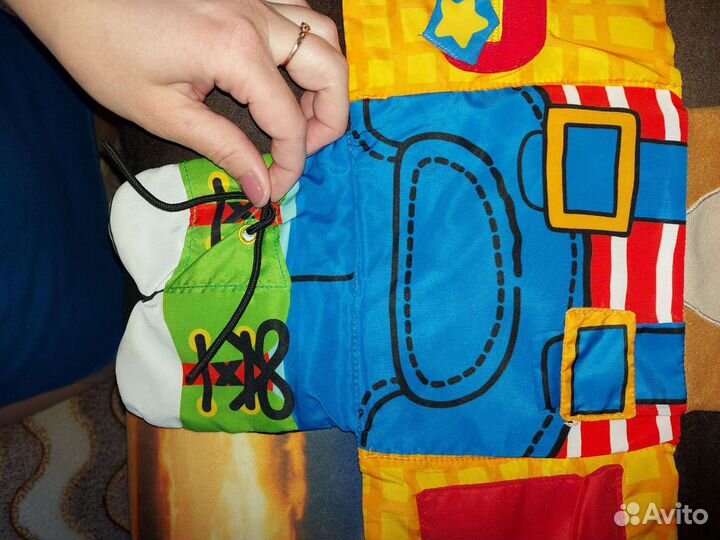 Мягкая развивающая книжка