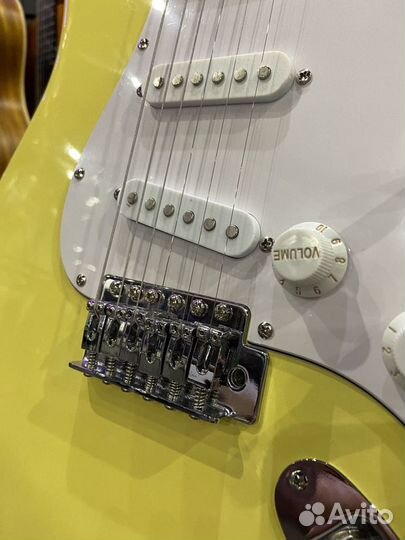 Электрогитара Stratocaster + Комбоусилитель 30вт