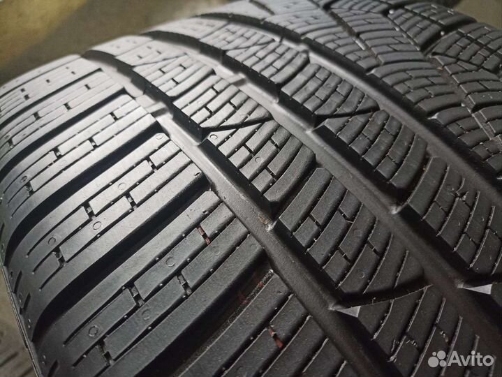 Pirelli Winter Sottozero 240 Serie II 285/30 R19