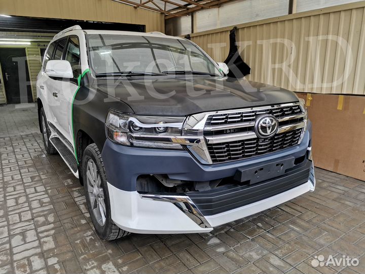 Обвес Toyota Land Cruiser 200 в 2016+ V9547