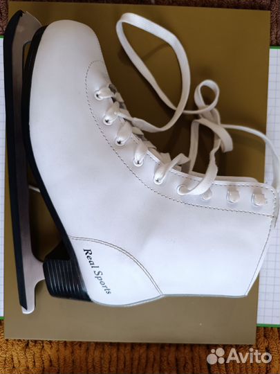 Коньки фигурные 41 размер