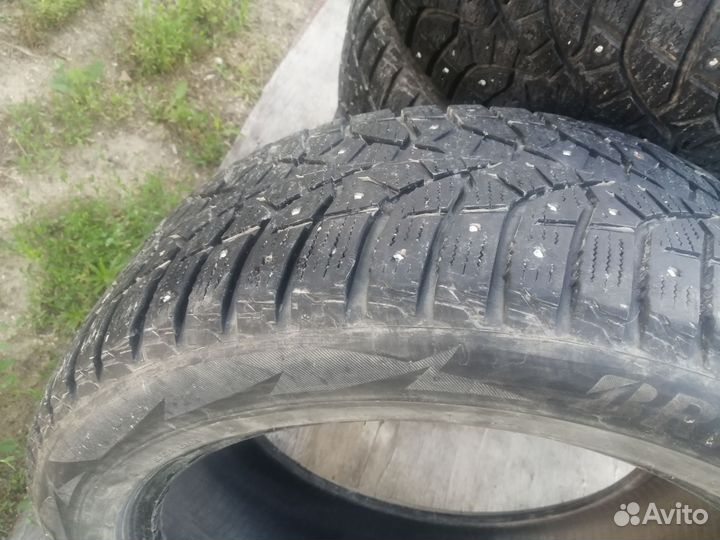 Bridgestone Blizzak Spike-02 SUV 255/50 R20 109T