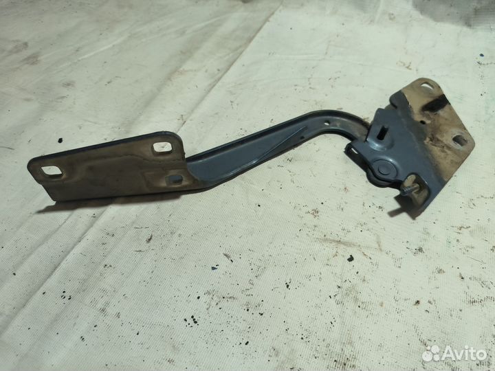 Петли капота Renault Megane 3