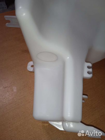 Бачок стеклоомывателя Киа Рио 3