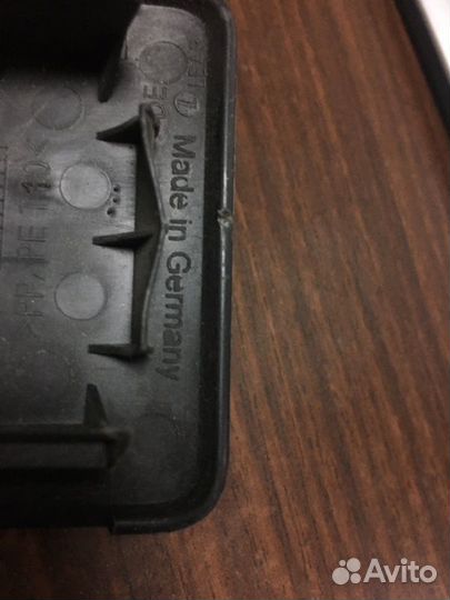 Заглушка в крышку багажника Porsche Cayenne 4.5 V8