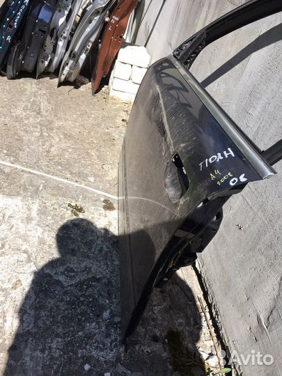 Дверь левая передняя Audi A4 2008г