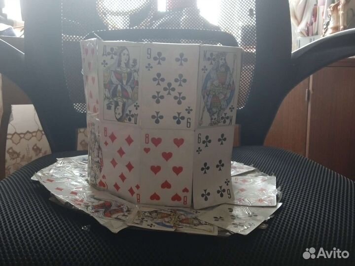 Шляпа из карт