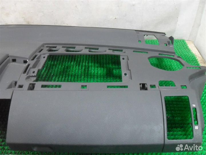 Накладка торпедо Toyota Corolla Verso R1 2004