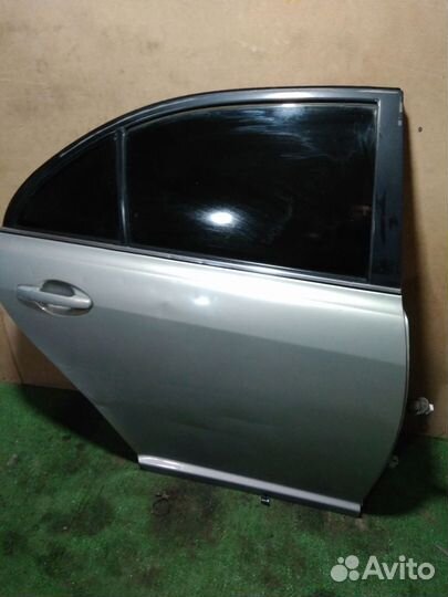 Дверь задняя правая Toyota Avensis T250 (2003—2006