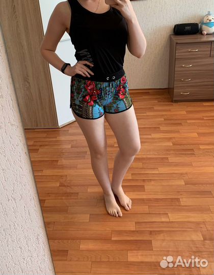 Шорты женские