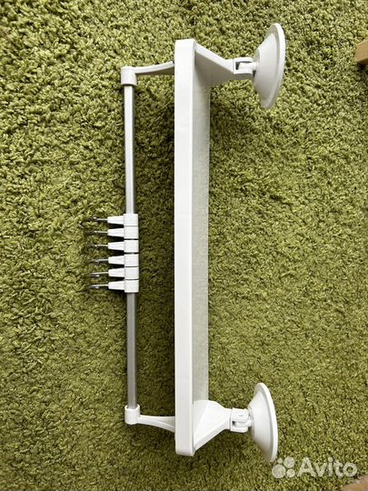 Полочка для ванной на присосках