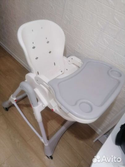 Стульчик для кормления babyton