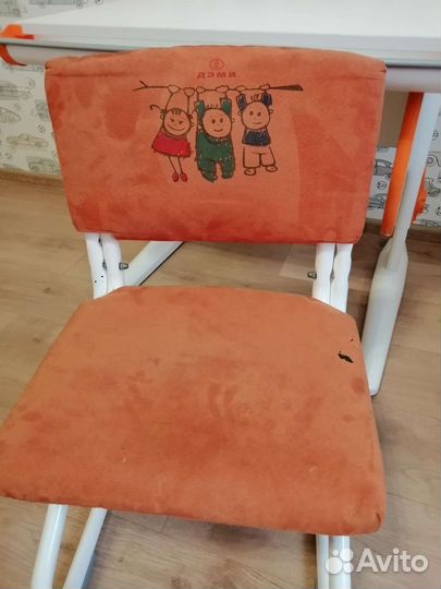 Растущая парта и стул дэми сут24