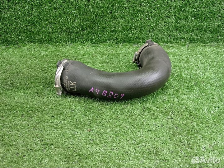 Патрубок интеркулера левый 8K0145709H Audi A4 B8 8