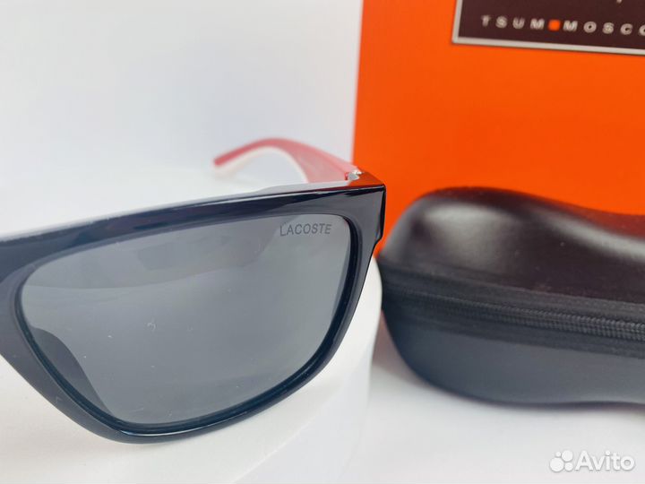 Солнцезащитные очки Lacoste